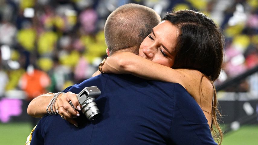 David und Victoria Beckham im Fußballstadion, August 2023