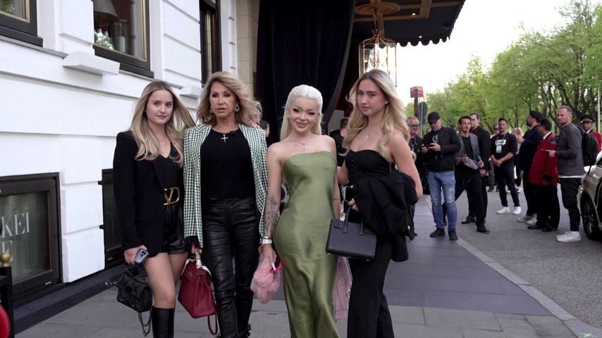 Davina, Carmen und Shania Geiss mit Katja Krasavice