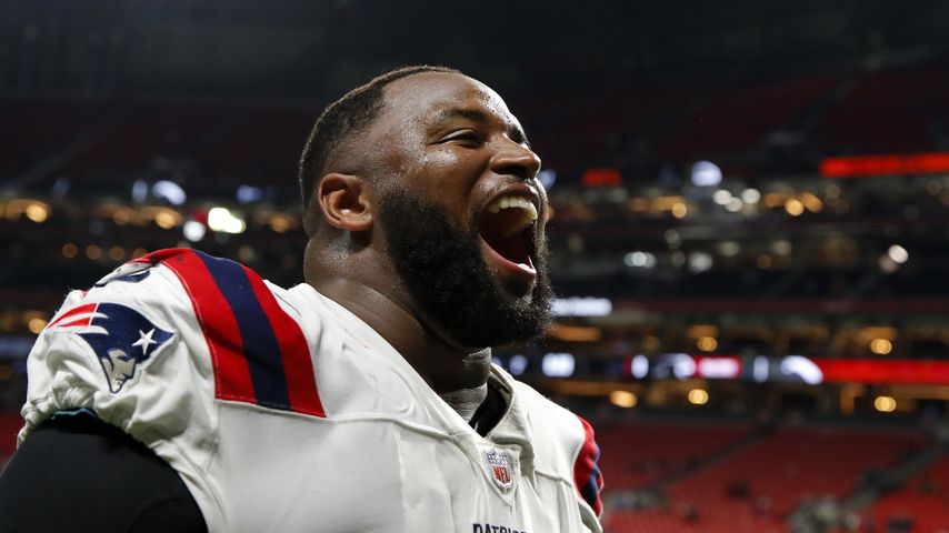 Davon Godchaux, Footballspieler