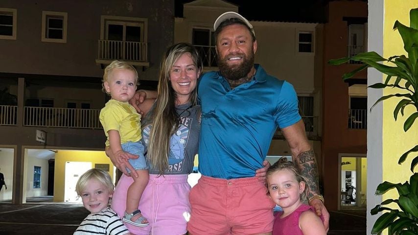 Dee Devlin und Conor McGregor mit ihren drei Kindern
