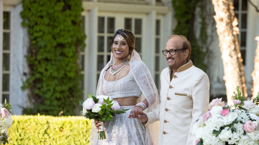 Deepti Vempati und ihr Vater bei "Liebe macht blind"