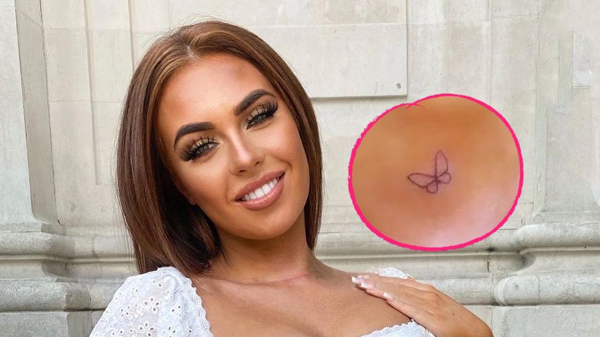 Endlich krebsfrei: Demi Jones (23) lässt sich Tattoo stechen