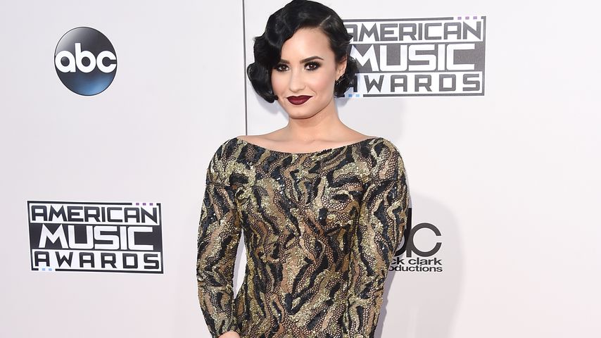 Demi Lovato bei dem AMAs 2015