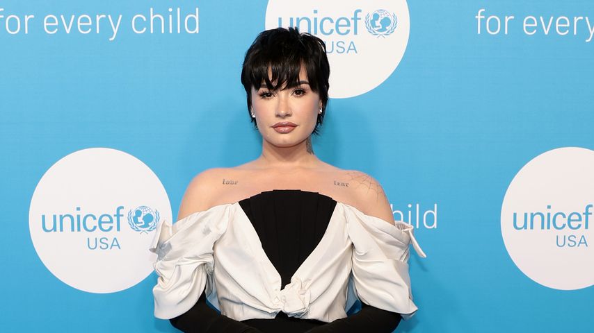 Elegant! Demi Lovato verzaubert im glamourösen Abendkleid