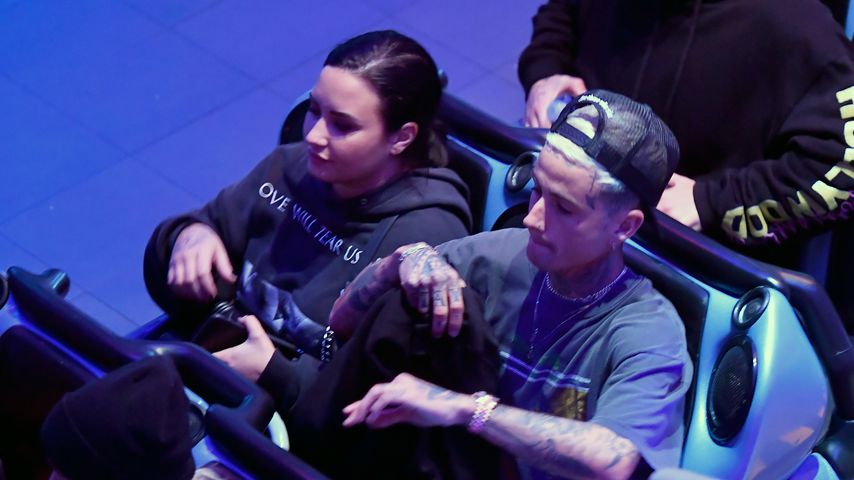 Demi Lovato und Austin Wilson im Disneyland