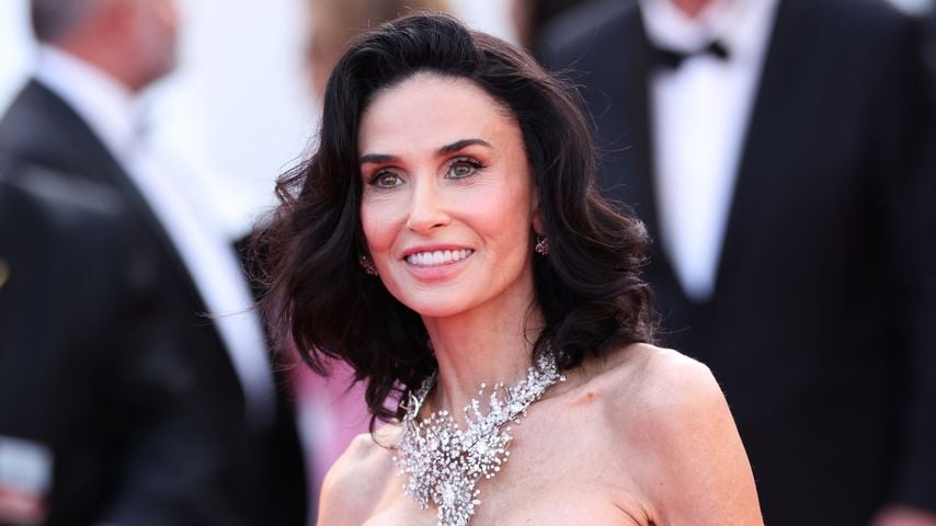 Demi Moore verblüfft mit radikal neuem Bob in Cannes