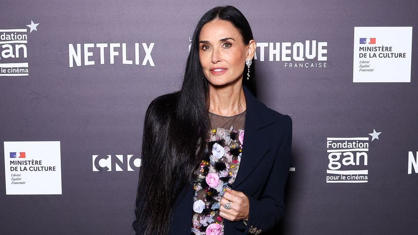 Demi Moore ist ein Hingucker im bezaubernden Blumenkleid