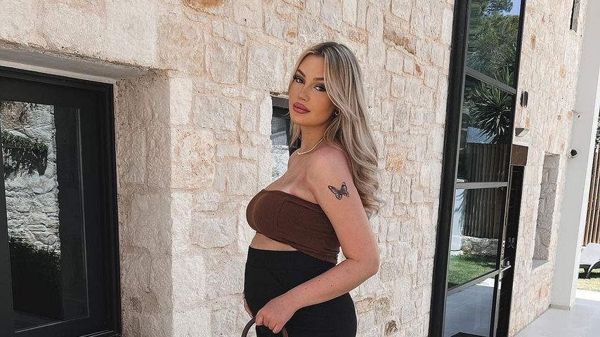 Schwangere Influencerin Denise Mski gibt Babybauch-Update