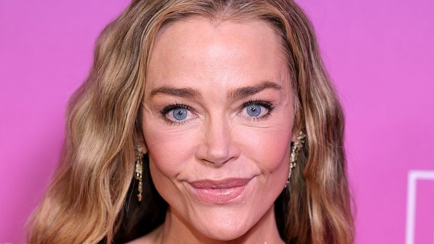Denise Richards feiert Red-Carpet-Debüt nach ihrem Facelift
