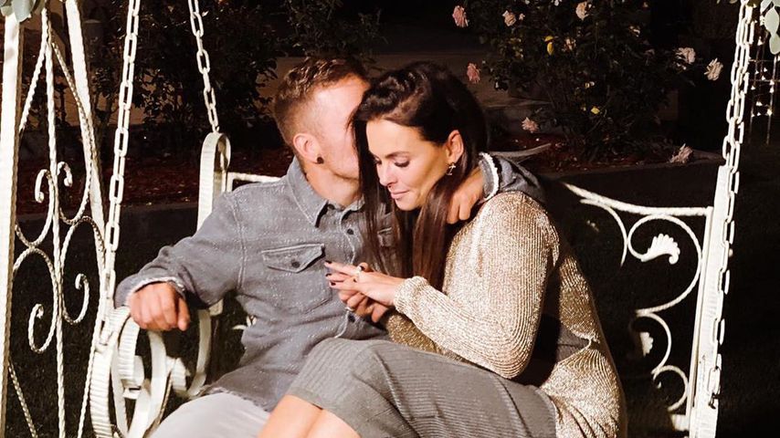 Denise Kappès und Henning Merten bei ihrer Verlobungsfeier