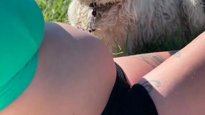 Denise Mundings Babybauch im August 2022