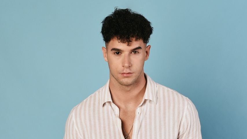 Bachelorette ist viel älter: Stört es "Love Island"-Dennis?