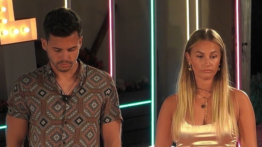 Flirtgerüchte: Was läuft bei "Love Island"-Dennis und Kathi?