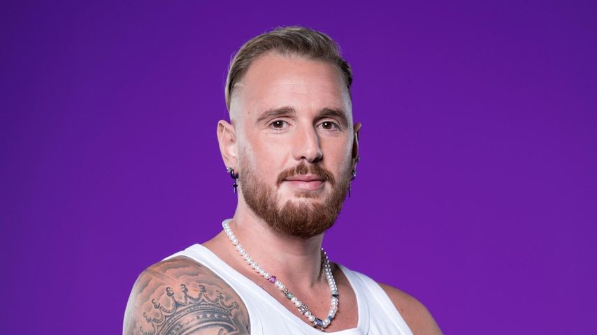 Dennis, Kandidat bei "Make Love, Fake Love"