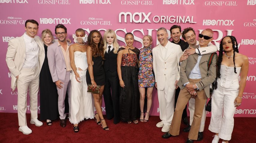Reboot: "Gossip Girl"-Cast feiert heiße Red-Carpet-Premiere