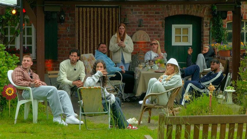 Erster Exit: Sie müssen "Das Sommerhaus der Stars" verlassen