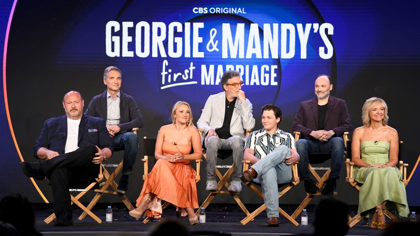 "Georgie & Mandy"-Crew 2024 während einer Pressetour in Pasadena