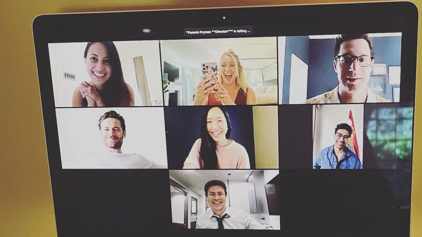 Der Cast von "How I Met Your Father" in einem Video-Call
