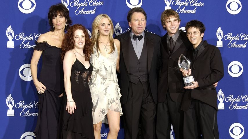 Katey Sagal, Amy Davidson, Kaley Cuoco, John Ritter, Billy Aaron Brown und Martin Spanjers