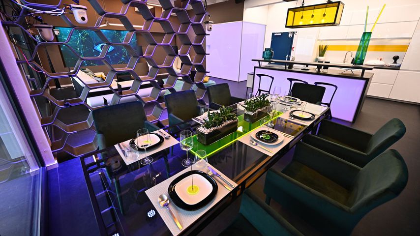 Der Essbereich im "Big Brother"-Haus 2020