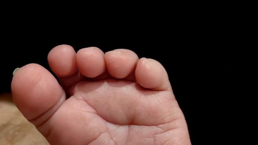 Der Fuß von Liev Schreibers Baby
