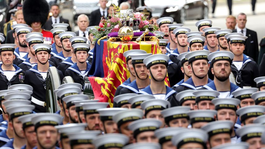 Kurz nach Beerdigung der Queen: Sargbegleiter (18) ist tot