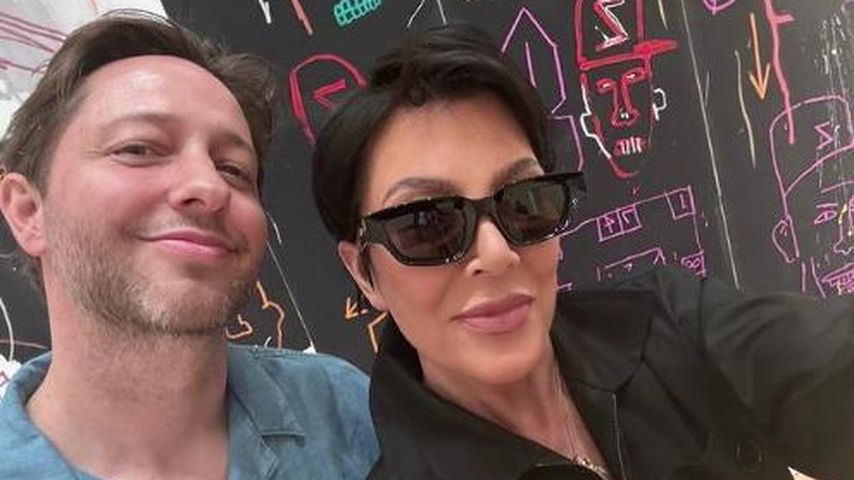 Derek Blasberg und Kris Jenner im April 2024