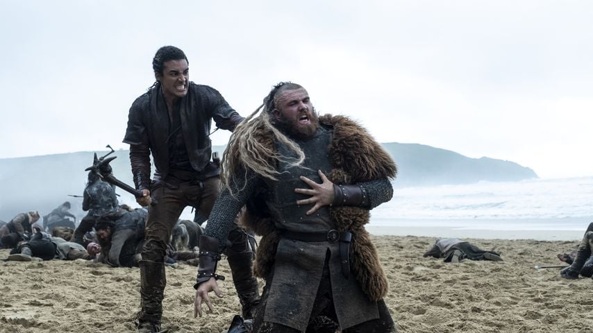Devon Terrell und Jay McDonald in der ersten Staffel der Netflix-Serie "Cursed – Die Auserwählte"