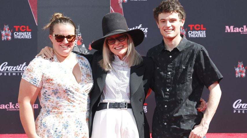 Dexter Keaton, Diane Keaton und Duke Keaton bei der Hand- und Fußabdruckzeremonie im TCL Chinese Theatre in Hollywood