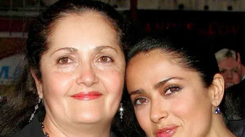 "Danke für die Gene": So ähnlich sieht Salma Hayek ihrer Mom