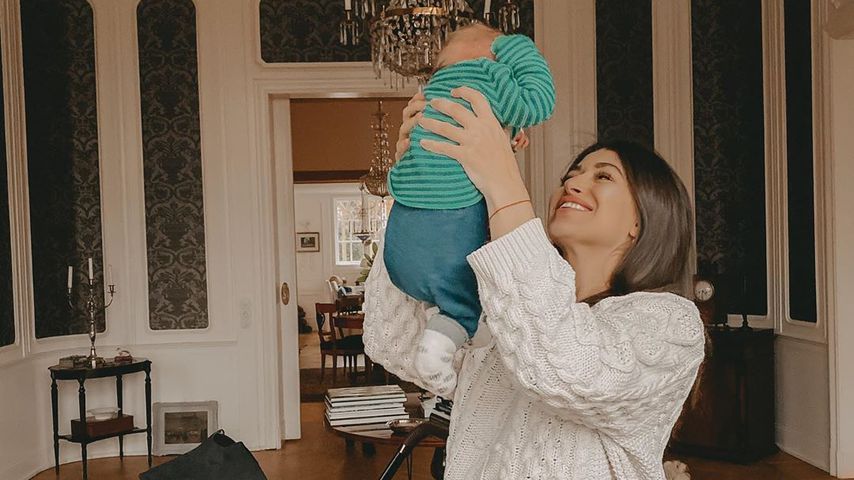 "Blaue Kulleraugen": Diana June schwärmt von Baby Adrian