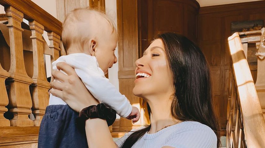 Diana June und ihr Sohn Adrian im Mai 2020