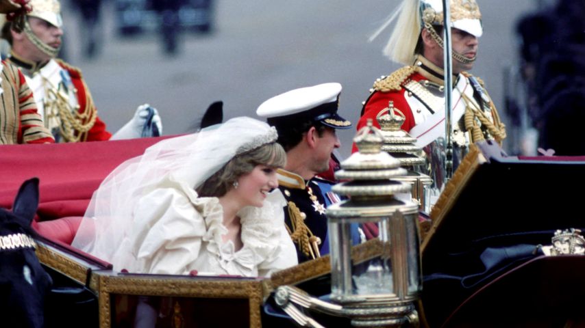 Prinzessin Diana und Prinz Charles an ihrem Hochzeitstag