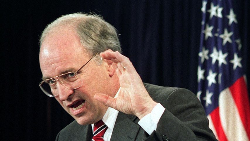 Dick Cheney auf einer Pressekonferenz 1991