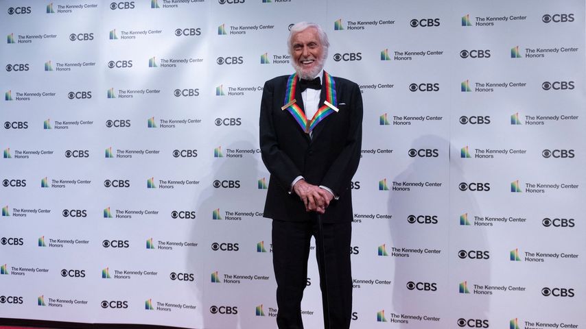 Katze vermisst: Dick Van Dyke evakuiert wegen Waldbrand