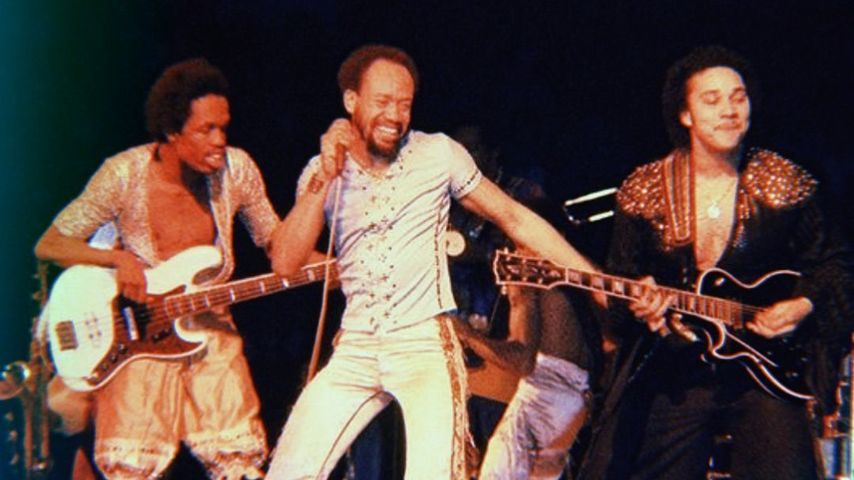 Die Band Earth, Wind & Fire auf der Bühne, 1977