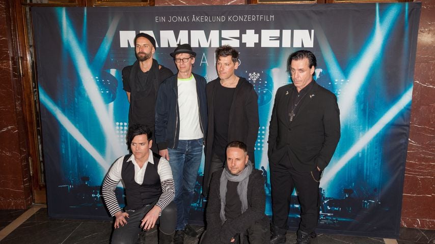 Rammstein bei der Weltpremiere des Films "Rammstein: Paris"