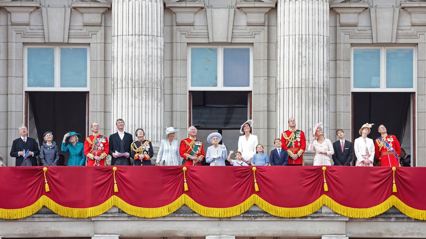 Ohne Prinz Harry und Meghan: Sie sind bei Krönung auf Balkon