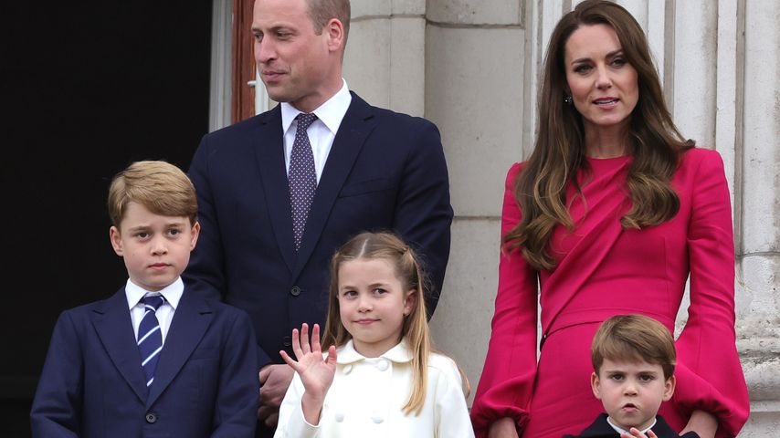 Cambridges auf dem Balkon des Buckingham Palace