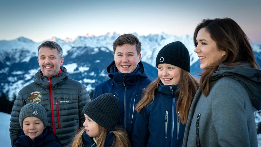 Prinz Frederik und Prinzessin Mary mit ihren Kindern in der Schweiz