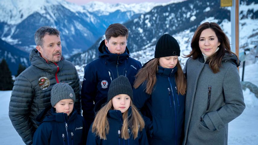Prinz Frederik und Prinzessin Mary mit ihren Kindern in der Schweiz