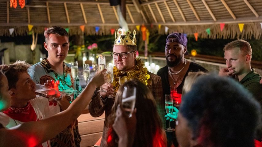 Fette Party: Der Kandidat Felix feiert bei DSDS Geburtstag