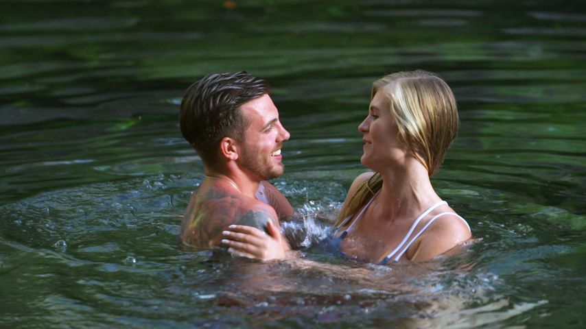 Die "Ex on the Beach"-Kandidaten Philip und Hanna bei einem Einzeldate