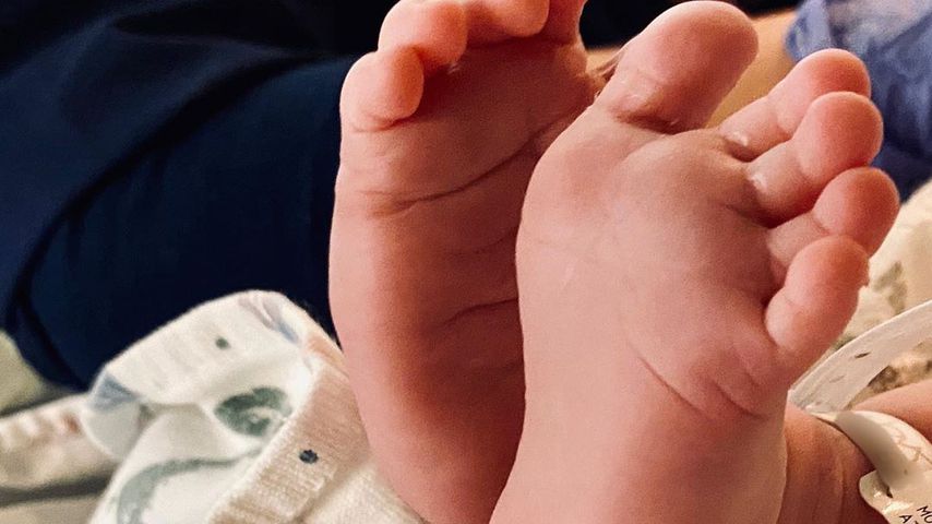 Die Füße von Chris Sullivans Sohn