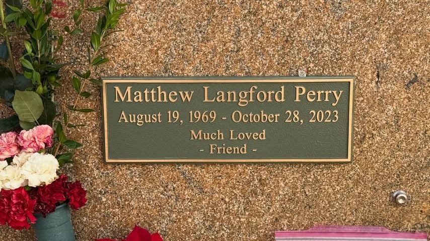 Die Gruft von Matthew Perry im Forest Lawn Hollywood.