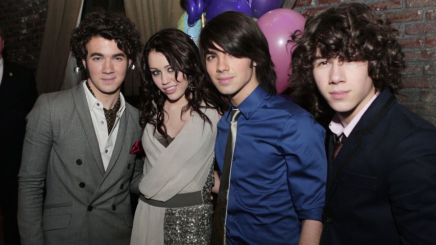 Die Jonas Brothers und Miley Cyrus 2008