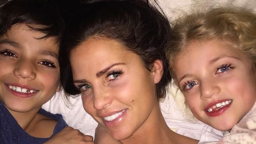 Katie Price mit ihren Kindern Junior und Princess