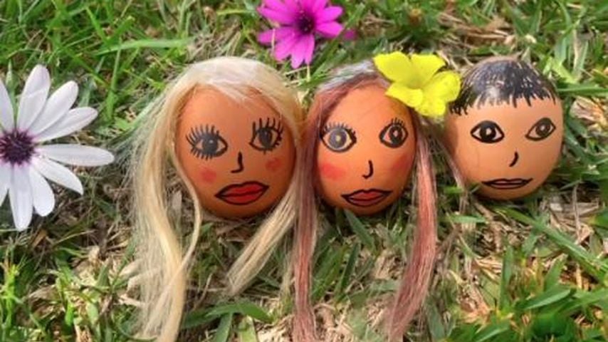 Oster-Spaß: Welche Promi-Familie verbirgt sich denn hier?