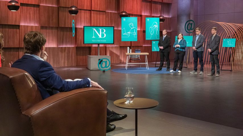 Die NetzBeweis-Gründer Michael Lanzinger, Katharina Bisset, Philipp Omenitsch und Thomas Schreiber