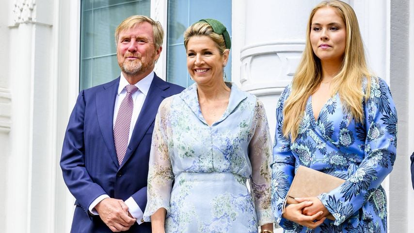 Die niederländische Königsfamilie bei der Sitzung des Staatsrats im Paleis Kneuterdijk in Den Haag